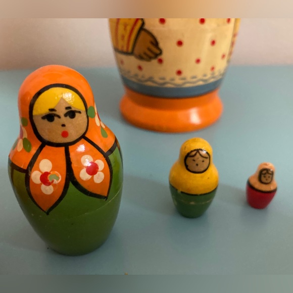 Vintage Soviet Matryoshka doll Russian nesting doll - Picture 2 of 8
